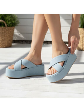 Smash Harper Retro Cross Strap Platform Sandals Size 10 M Blue Denim